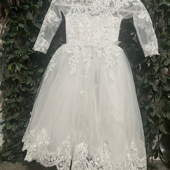 Other - Elegant White Lace Kids Dress